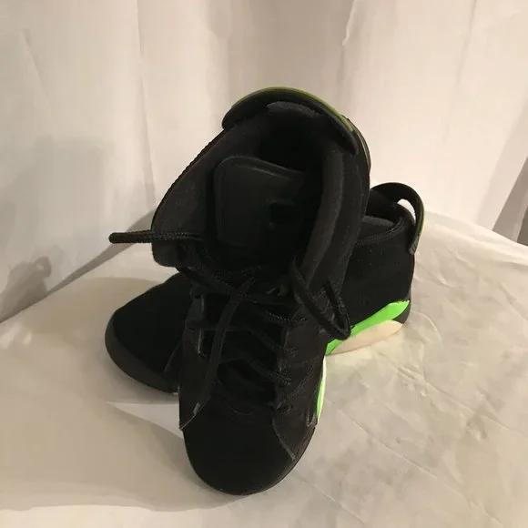 Jordan Youth Size 12C Athletic Sport Sneakers - Picture 2 of 7